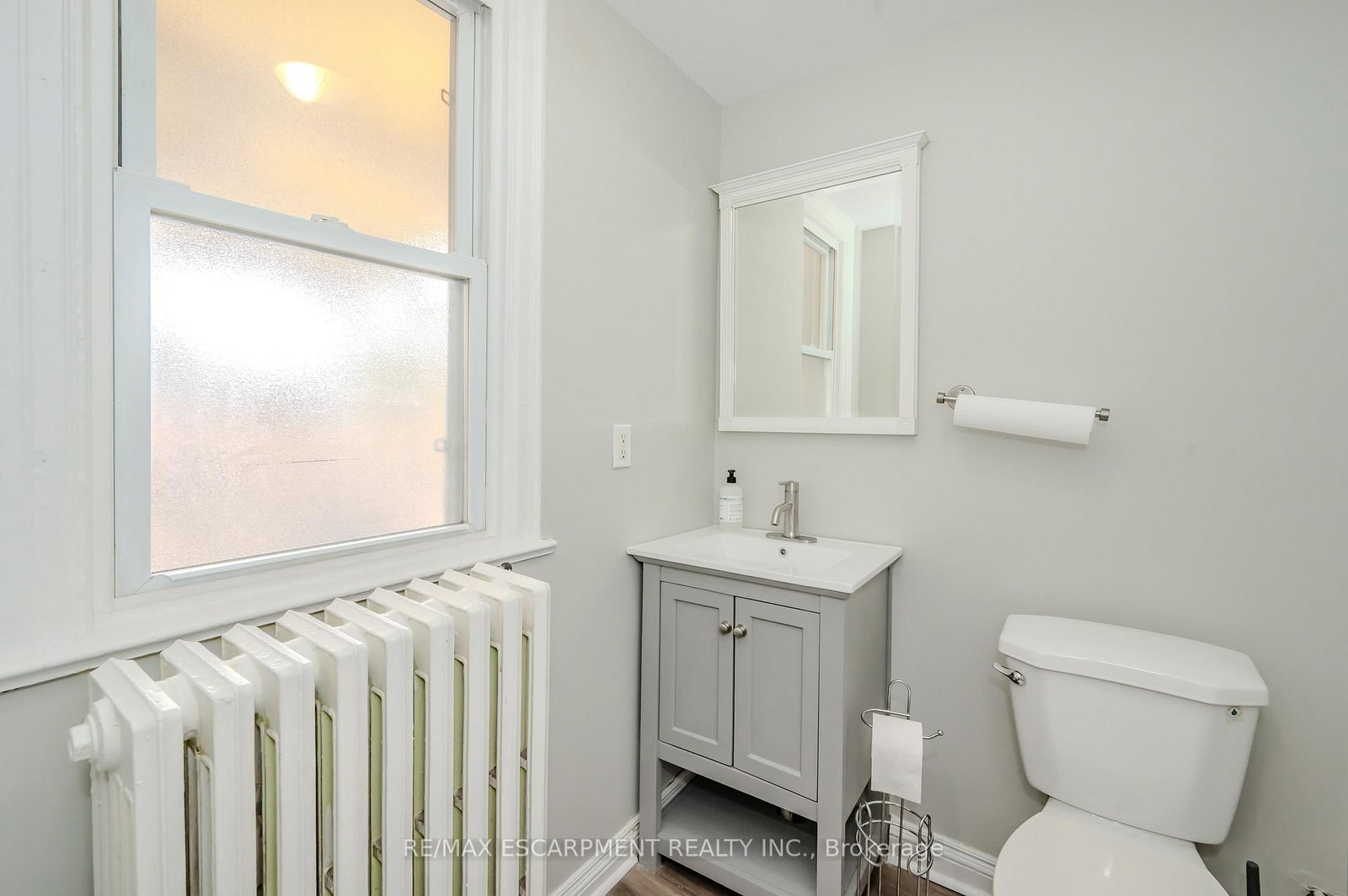492 Locust Street, Unit 1 - Photo 12