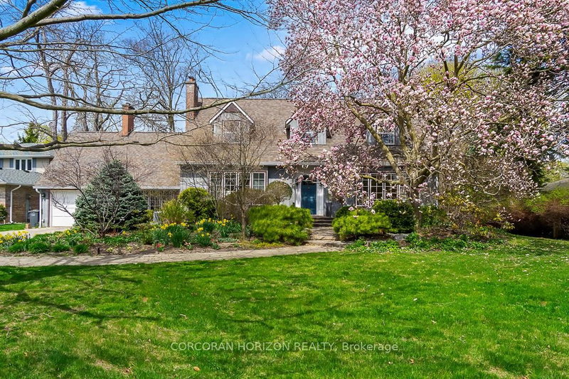 1735 Sunningdale Bend, Mississauga, L5J 1G1 | Image 2