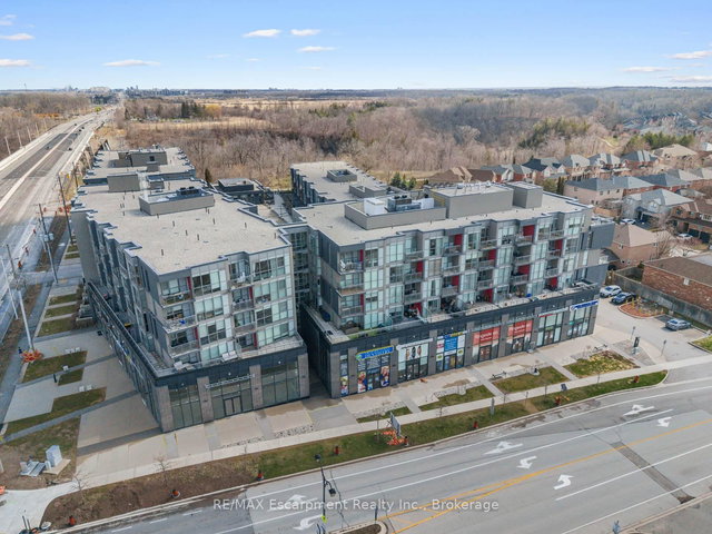 516 - 5220 Dundas Street