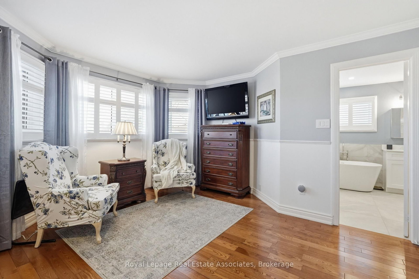 Detached House for sale at 48 Chester Crescent, Halton Hills, Ontario, L7G 5W5 - Georgetown - MLS: W12972914