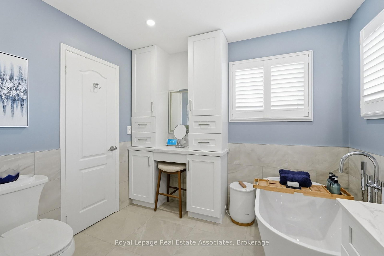 Detached House for sale at 48 Chester Crescent, Halton Hills, Ontario, L7G 5W5 - Georgetown - MLS: W12972914