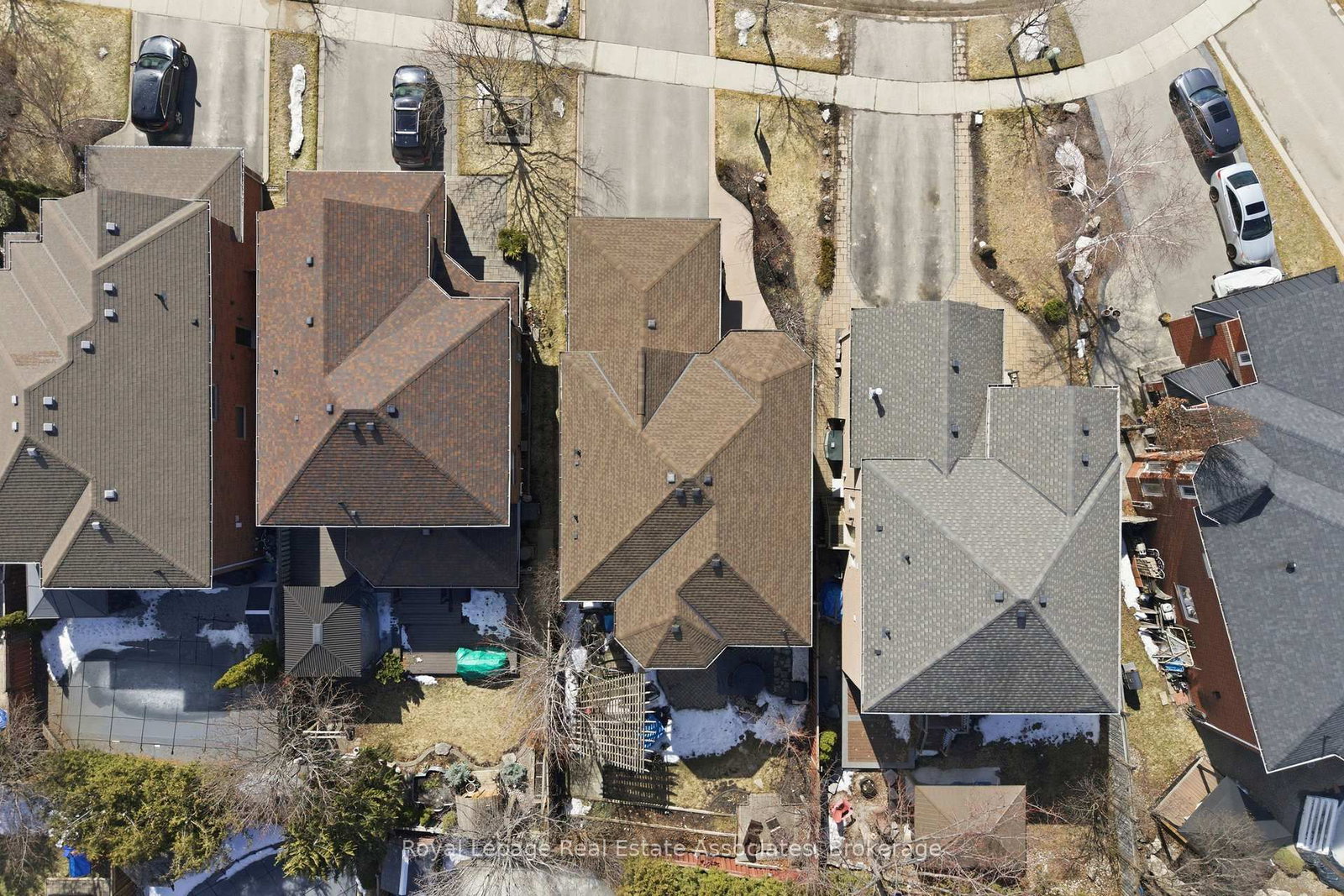 Detached House for sale at 48 Chester Crescent, Halton Hills, Ontario, L7G 5W5 - Georgetown - MLS: W12972914