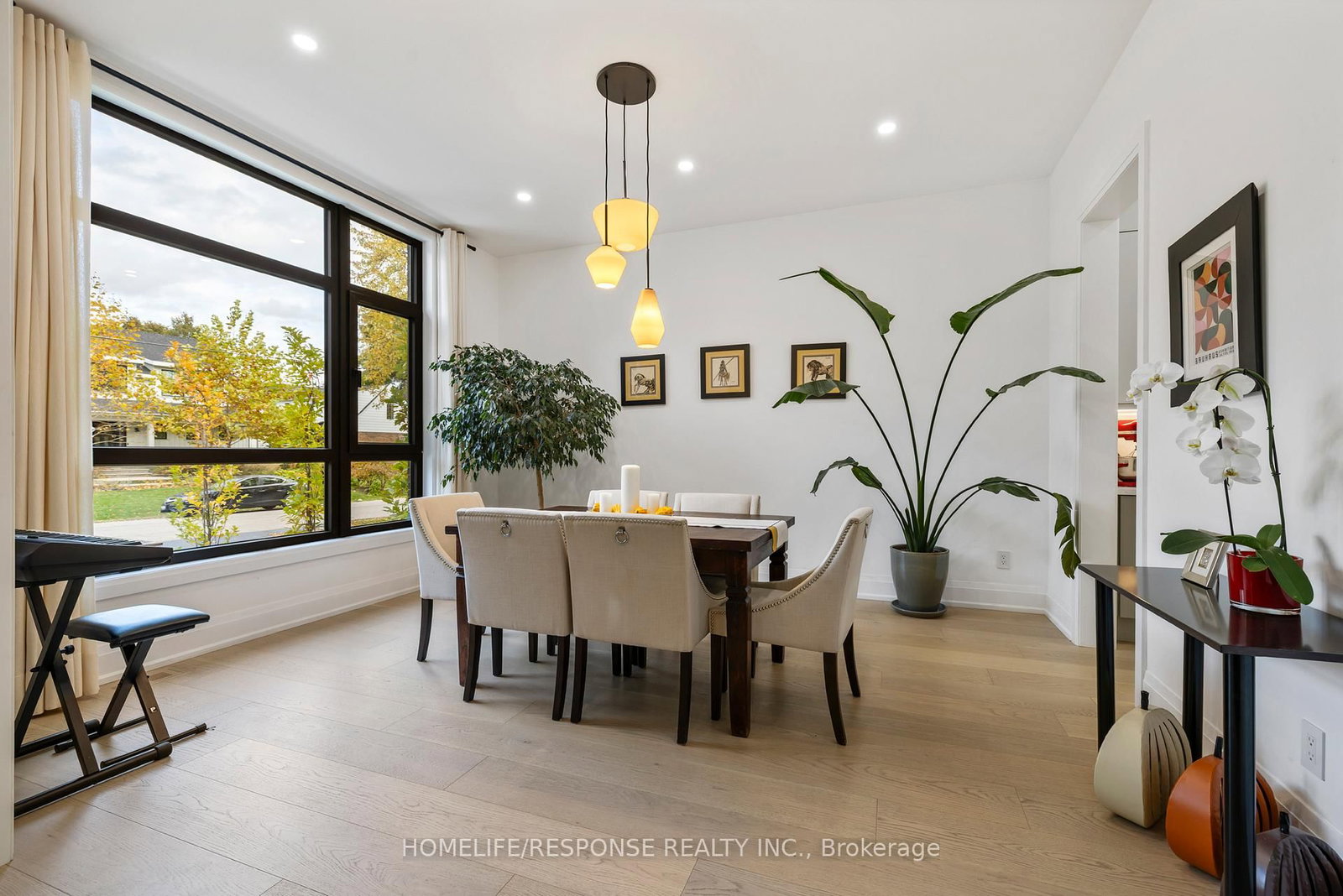 2110 Courtland Crescent - Photo 7