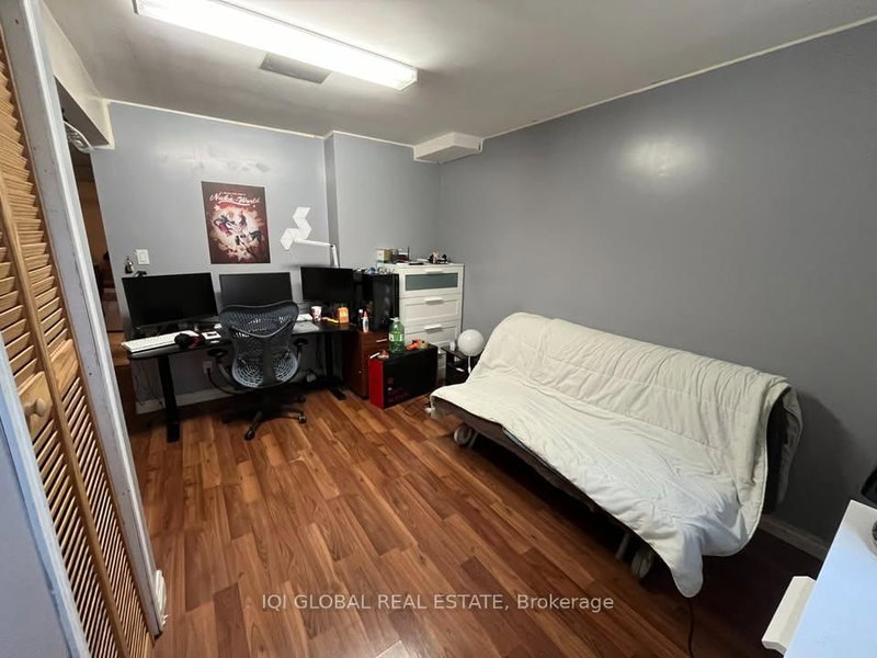 2608 Islington Ave, Toronto, M9V 2X3 | Image 2