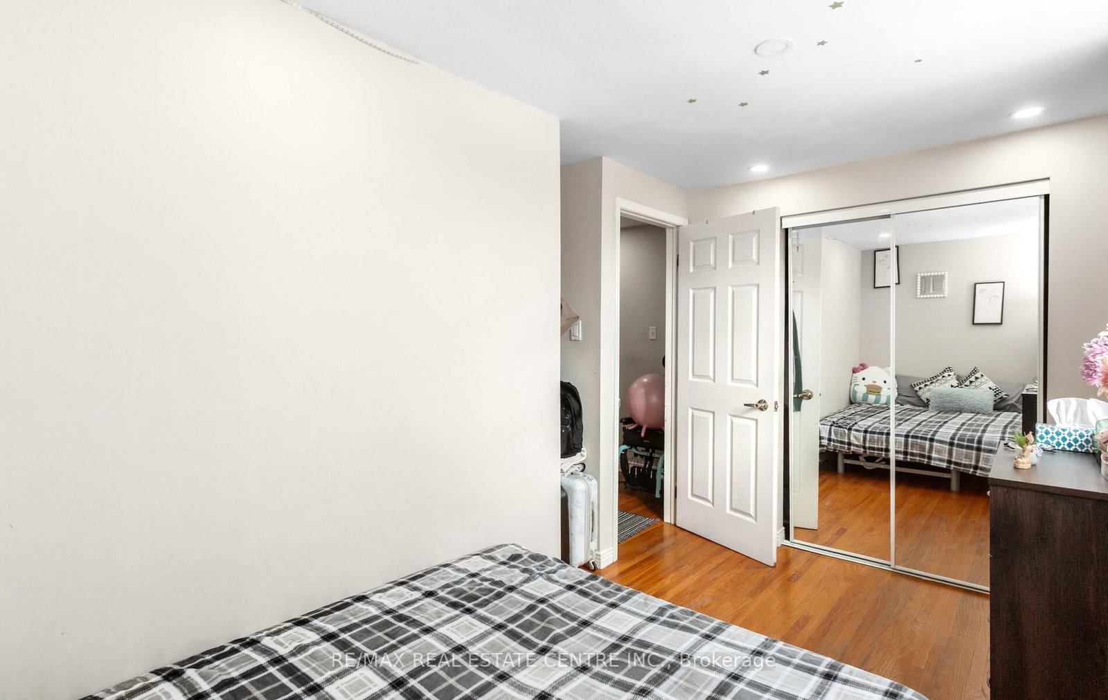 Semi-Detached House for sale at 1 Tindale Road, Brampton, Ontario, L6V 2G8 - Madoc - MLS: W12973114