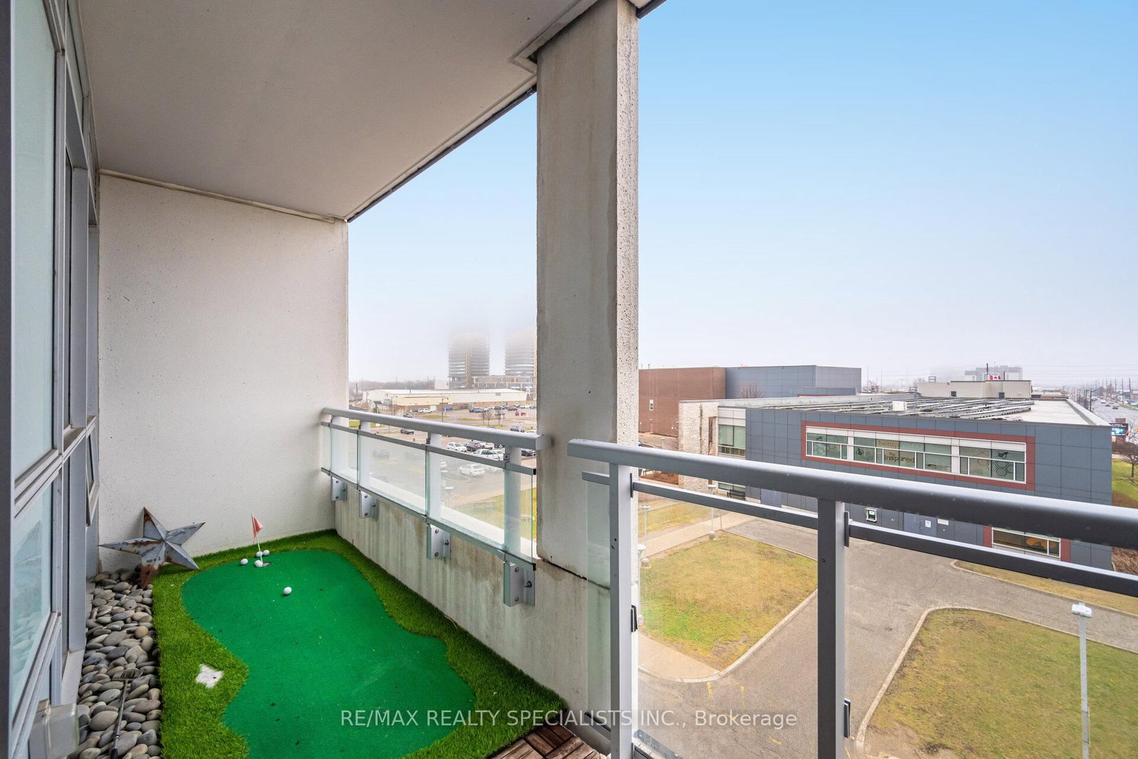 Condo for sale at 405-1050 Main Street, Milton, Ontario, L9T 9M3 - Dempsey - MLS: W12973200