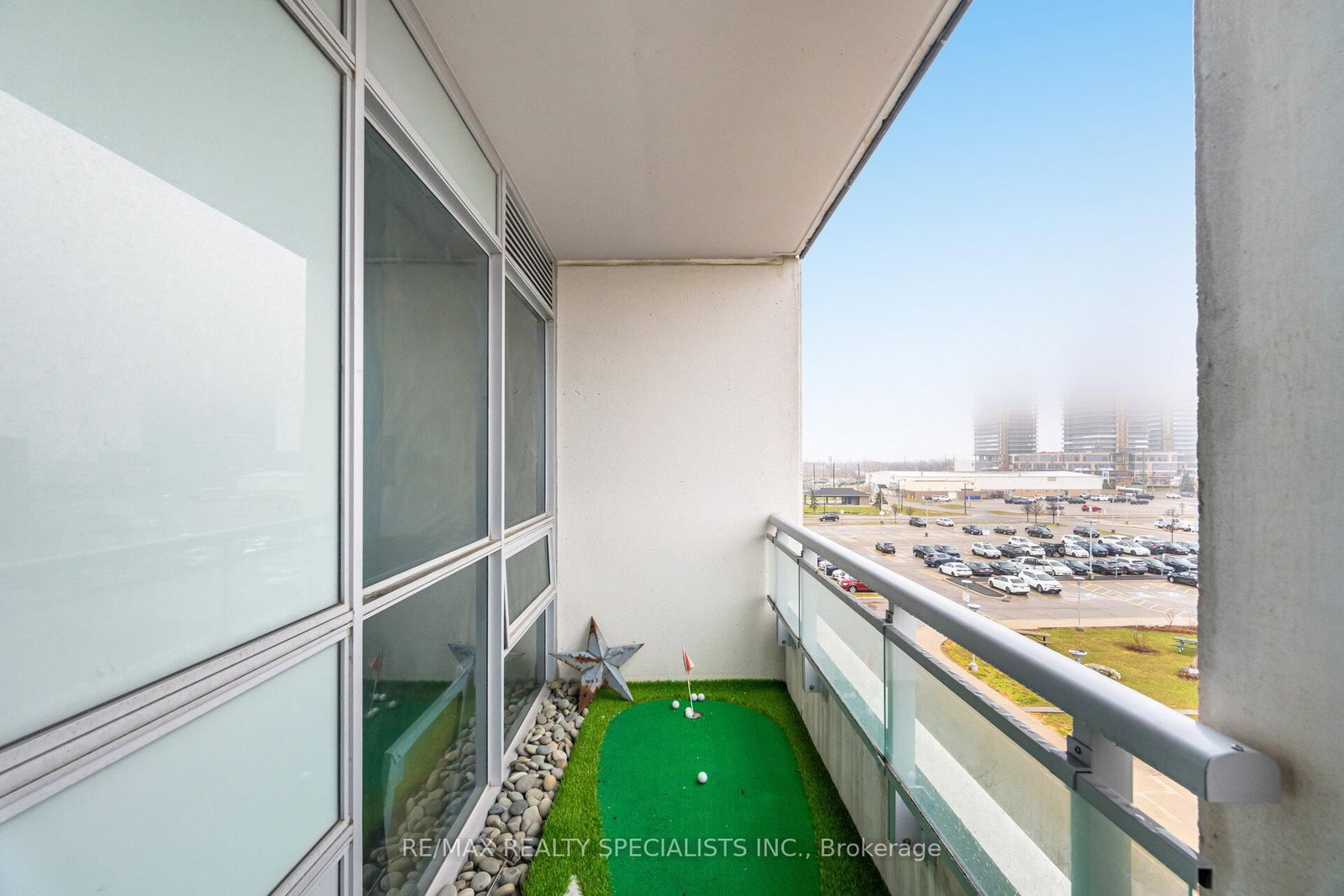 Condo for sale at 405-1050 Main Street, Milton, Ontario, L9T 9M3 - Dempsey - MLS: W12973200