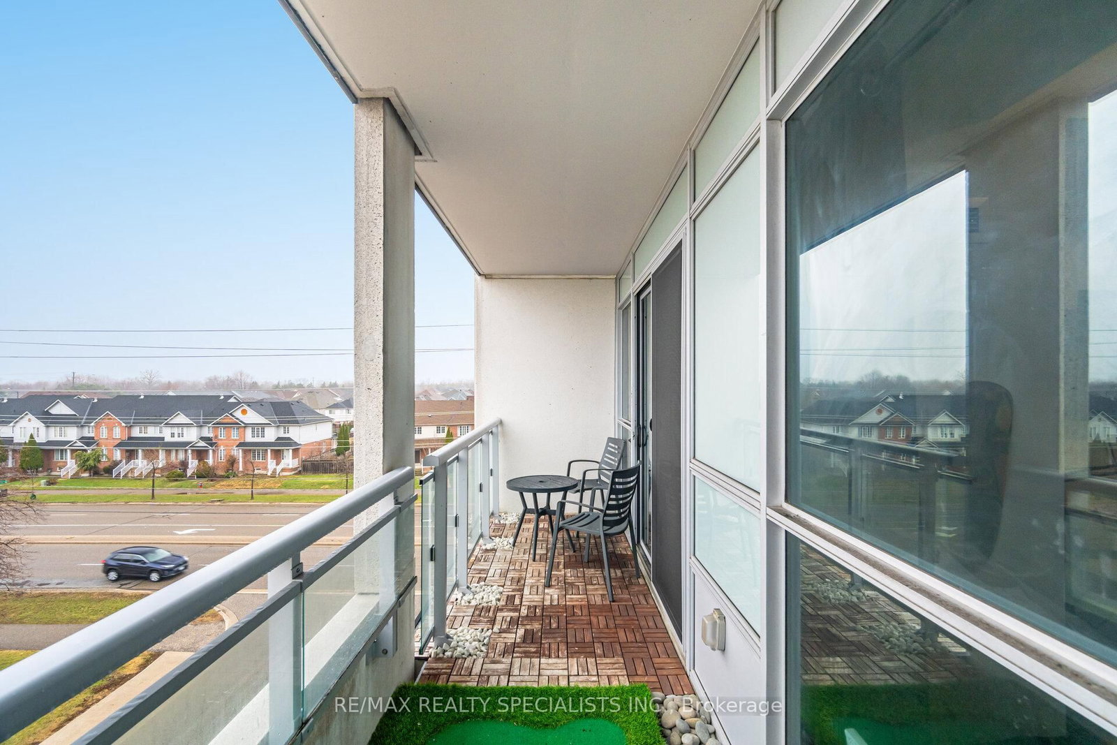 Condo for sale at 405-1050 Main Street, Milton, Ontario, L9T 9M3 - Dempsey - MLS: W12973200