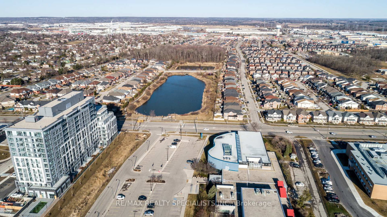 Condo for sale at 405-1050 Main Street, Milton, Ontario, L9T 9M3 - Dempsey - MLS: W12973200