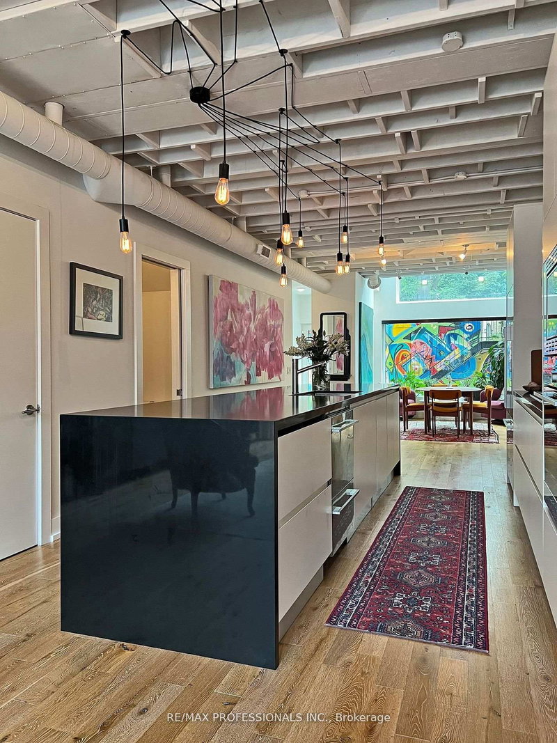 B - 60 Melbourne Ave, Toronto, M6K 1K7 | Image 3