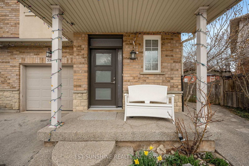 5317 Picketts Way, Burlington, L7L 7J6 | Image 2