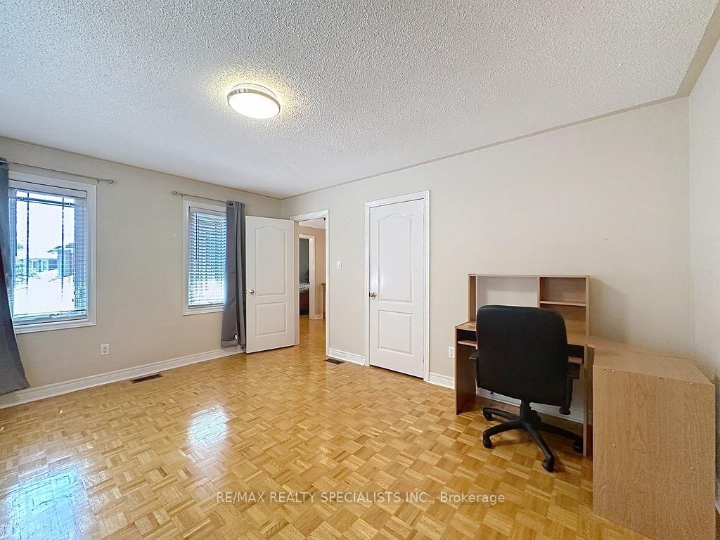 Listing Image 30