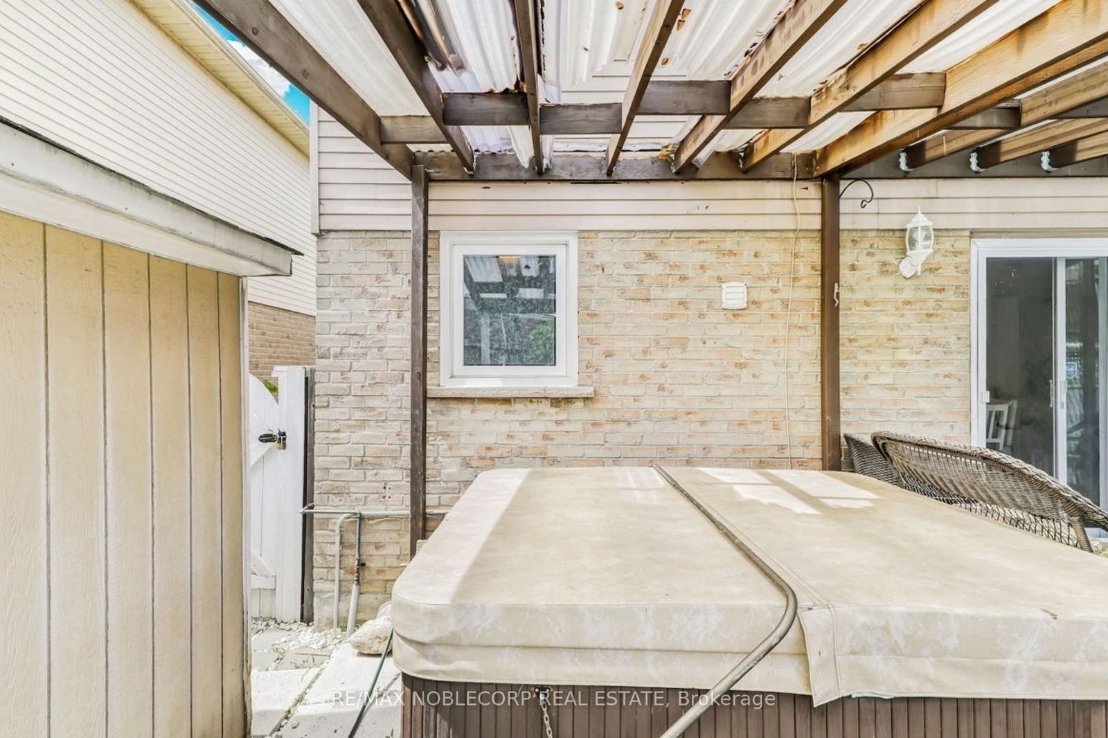 Detached House for sale at 30 Mayberry Court, Brampton, Ontario, L6S 5B2 - Central Park - MLS: W12973552