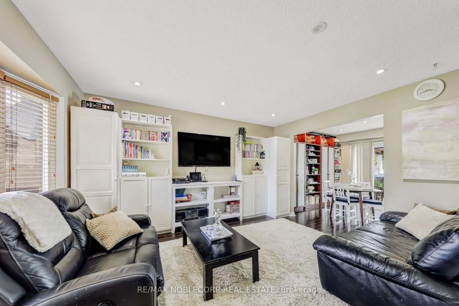 Detached House for sale at 30 Mayberry Court, Brampton, Ontario, L6S 5B2 - Central Park - MLS: W12973552