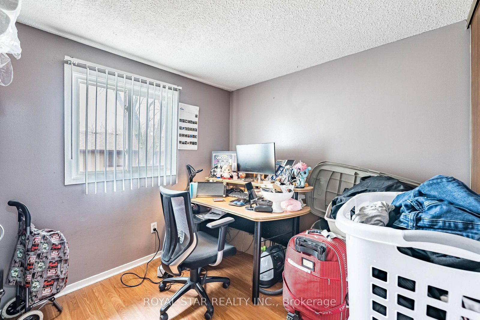 Townhouse for sale at 99-105 Hansen Road, Brampton, Ontario, L6V 3C9 - Madoc - MLS: W12973574