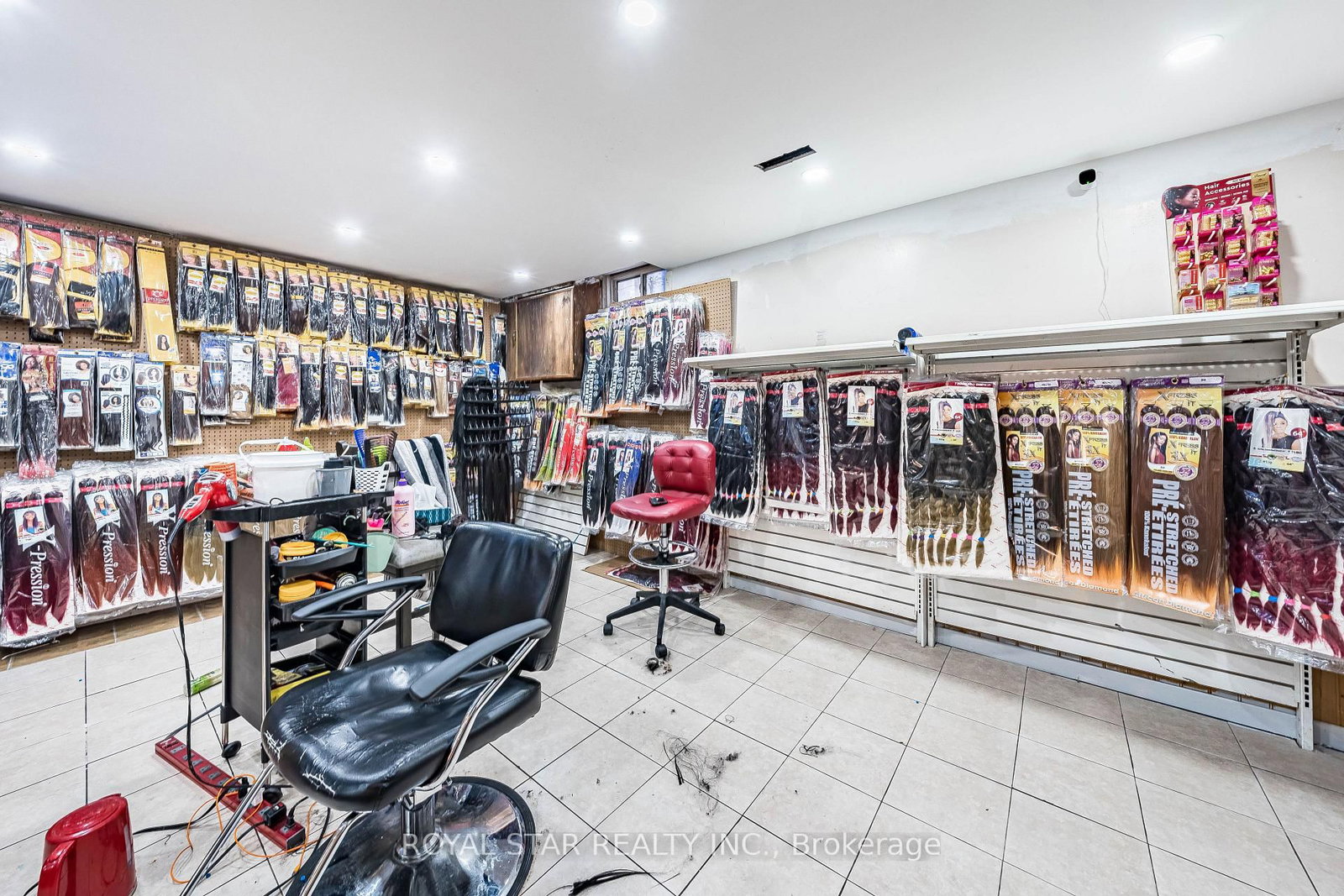 Townhouse for sale at 99-105 Hansen Road, Brampton, Ontario, L6V 3C9 - Madoc - MLS: W12973574