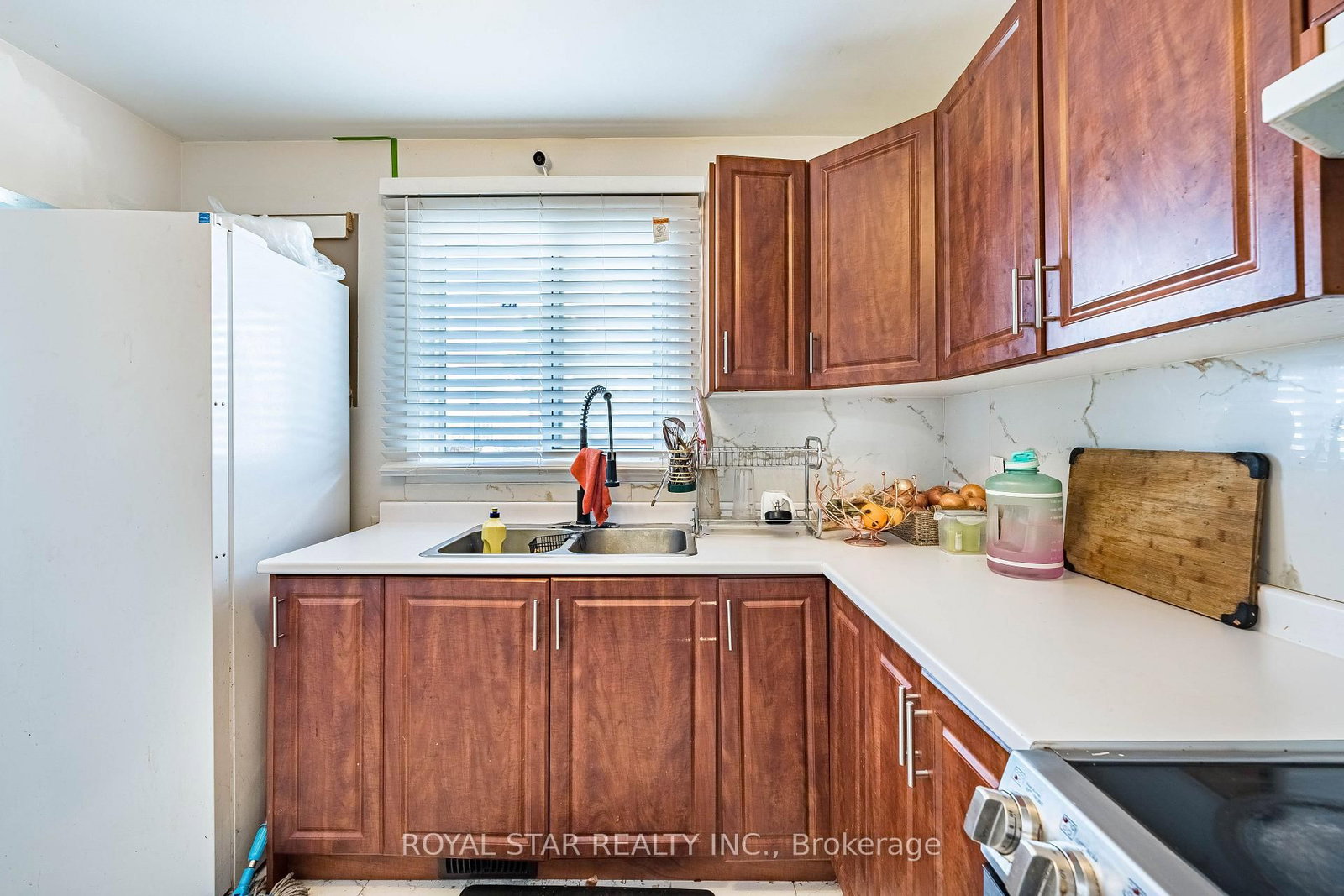 Townhouse for sale at 99-105 Hansen Road, Brampton, Ontario, L6V 3C9 - Madoc - MLS: W12973574