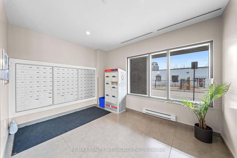 407 - 716 Main St E, Milton, L9T 3P6 | Image 3