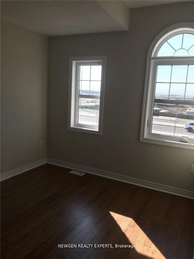 37 Military Crescent