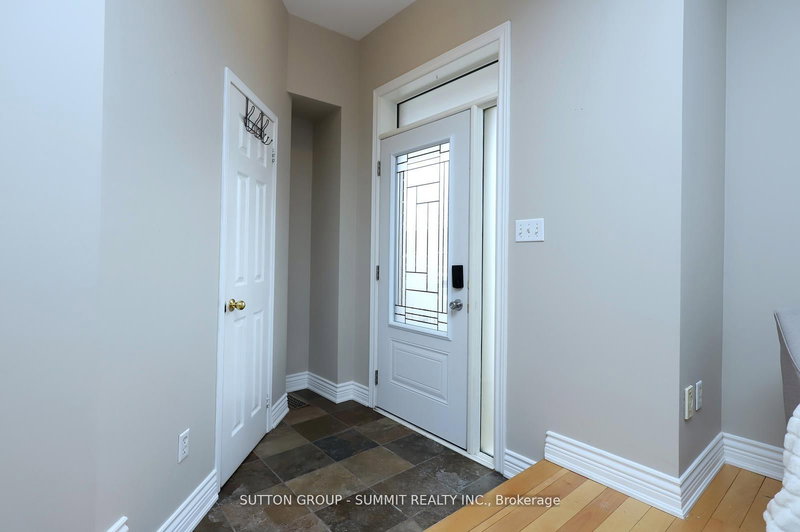 260 GLENASHTON Dr, Oakville, L6H 6H5 | Image 3