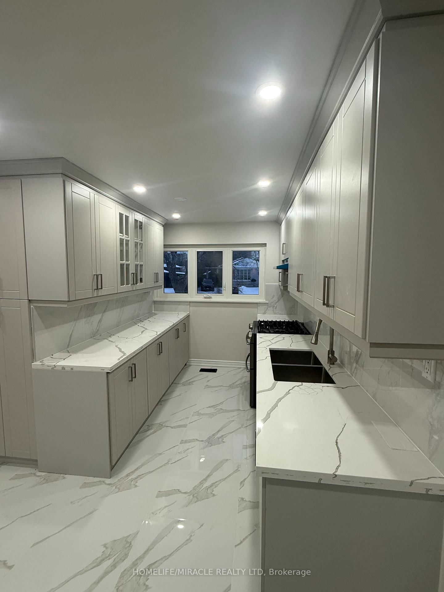 6 Strathavon Drive - Photo 2