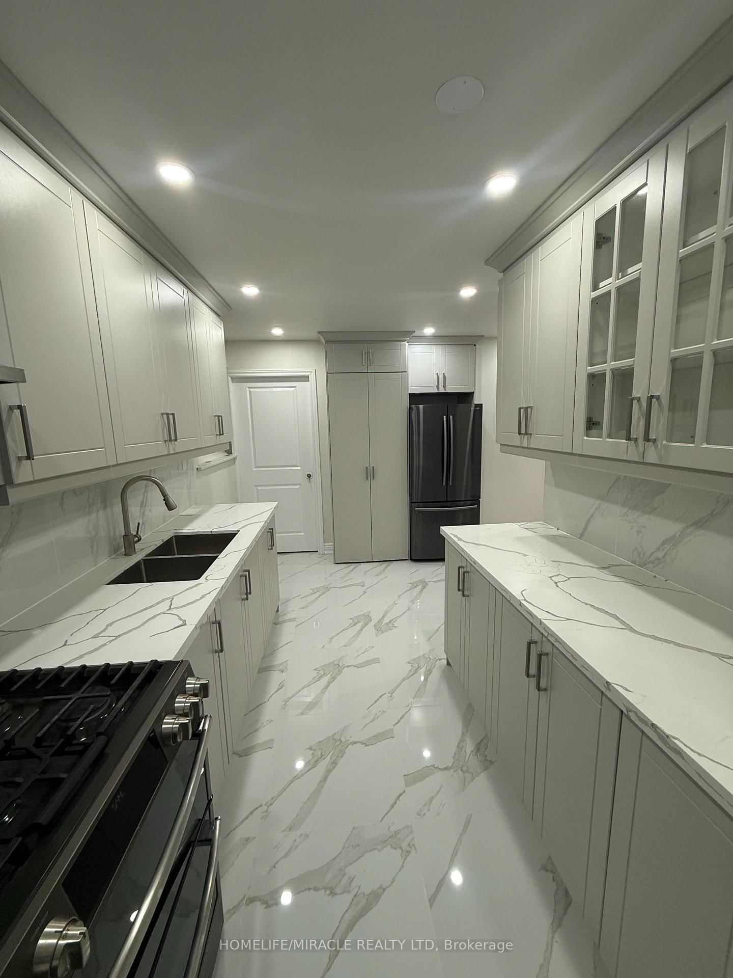 6 Strathavon Drive - Photo 3