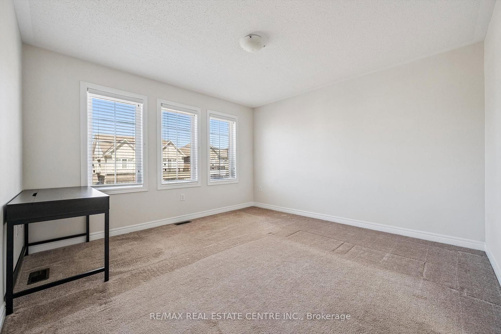 Detached House for sale at 37 Zanetta Crescent, Brampton, Ontario, L6Y 6A2 - Credit Valley - MLS: W12974290