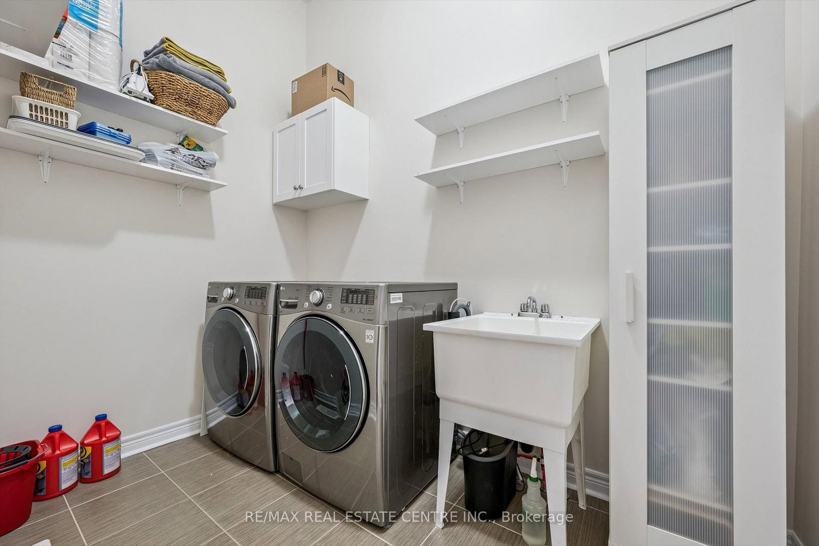 Detached House for sale at 37 Zanetta Crescent, Brampton, Ontario, L6Y 6A2 - Credit Valley - MLS: W12974290