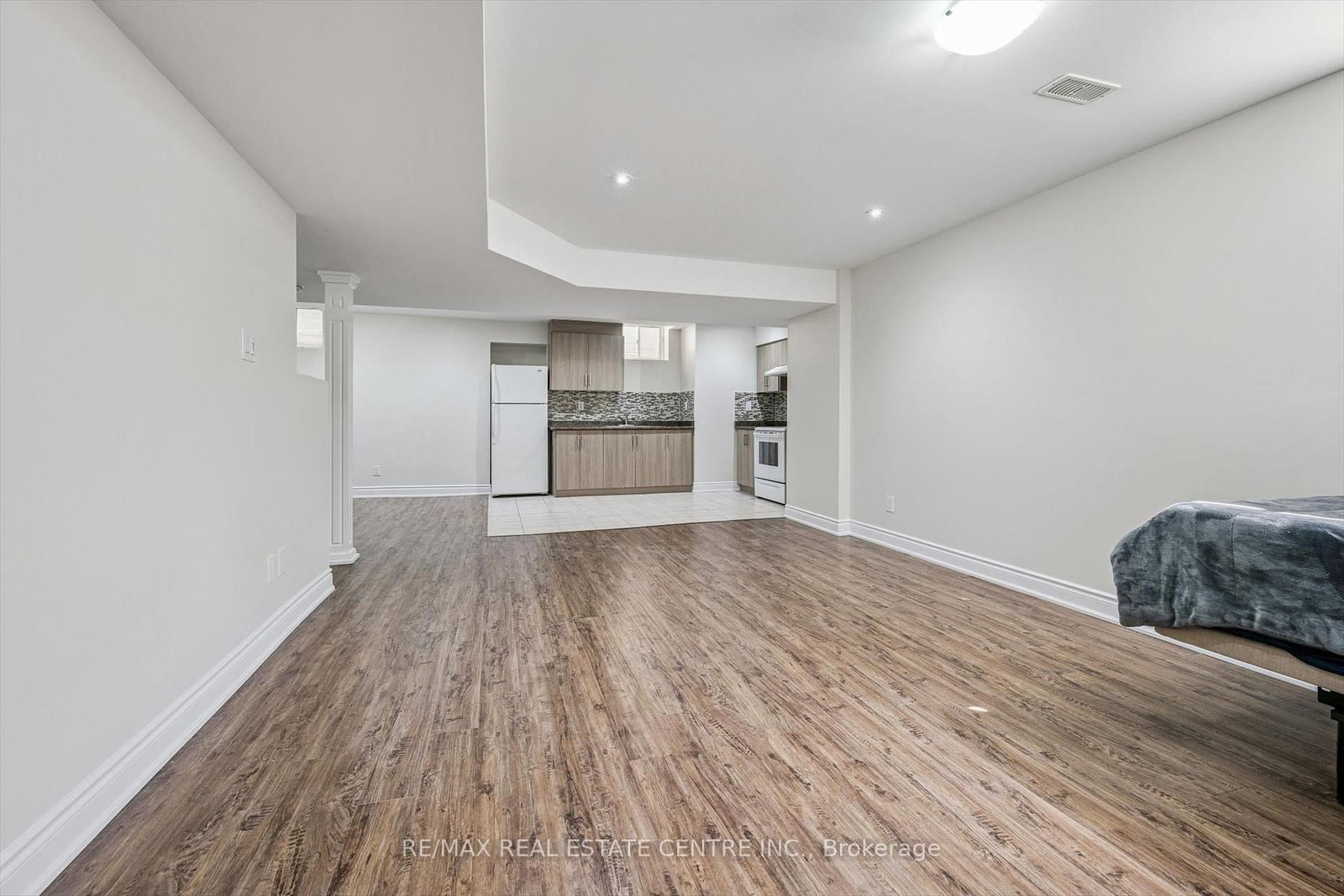 Detached House for sale at 37 Zanetta Crescent, Brampton, Ontario, L6Y 6A2 - Credit Valley - MLS: W12974290