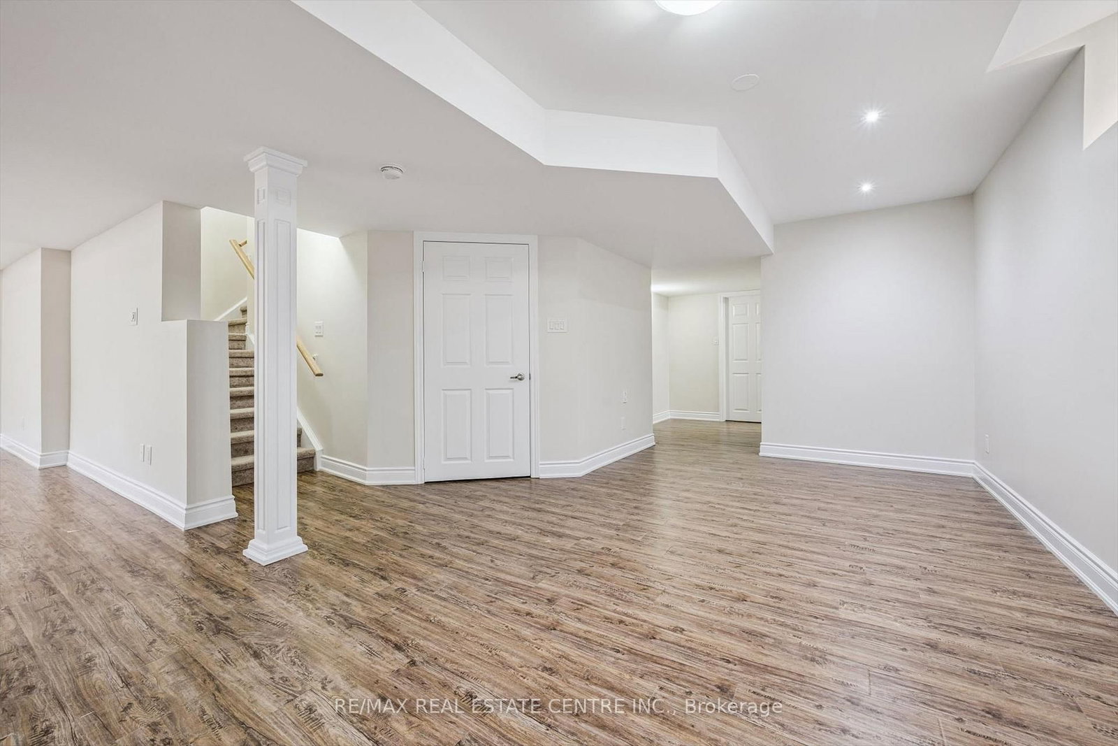 Detached House for sale at 37 Zanetta Crescent, Brampton, Ontario, L6Y 6A2 - Credit Valley - MLS: W12974290