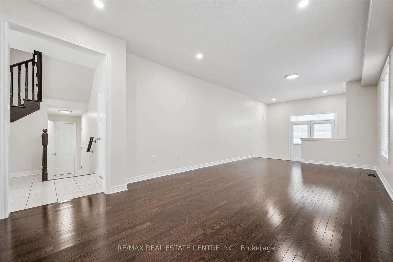 Detached House for sale at 37 Zanetta Crescent, Brampton, Ontario, L6Y 6A2 - Credit Valley - MLS: W12974290