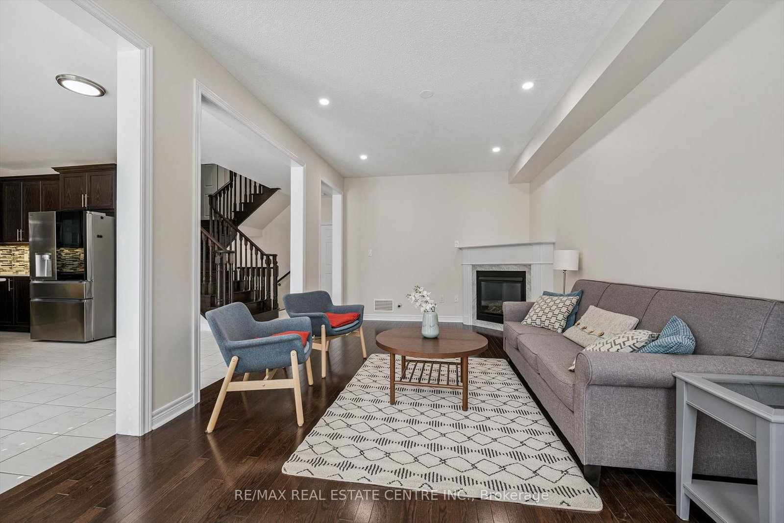 Detached House for sale at 37 Zanetta Crescent, Brampton, Ontario, L6Y 6A2 - Credit Valley - MLS: W12974290