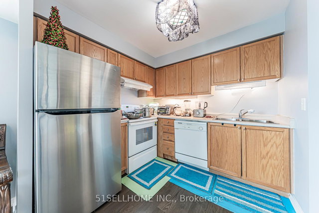 303 - 2545 Erin Centre Boulevard