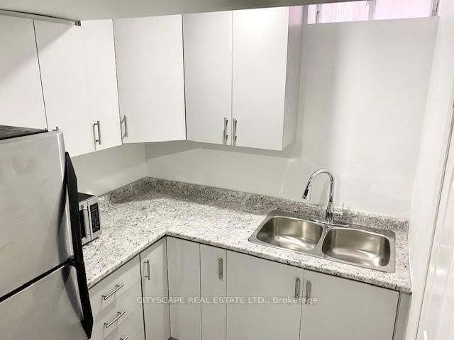 6421 Donway Drive - Photo 3