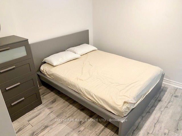 6421 Donway Drive - Photo 9