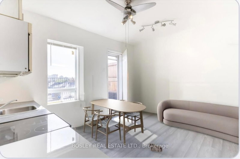 2963 Dundas St W, Toronto, M6P 1Z2 | Image 3