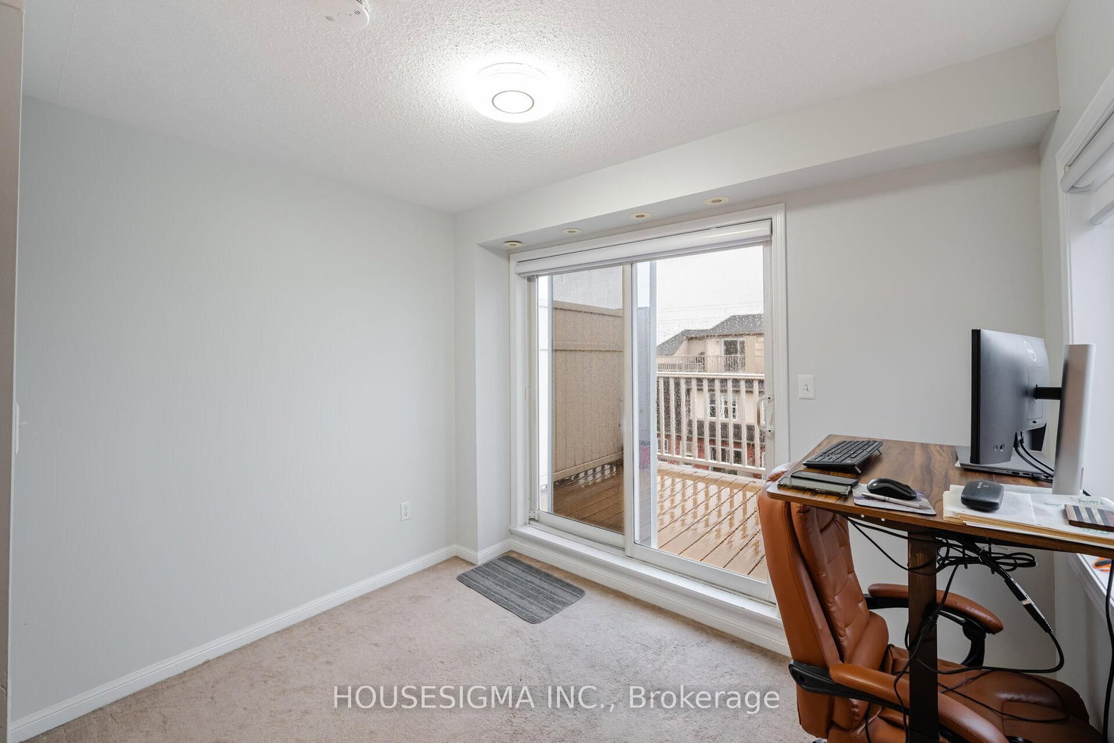 760 Neighbourhood Circle, Unit 3 - Photo 24