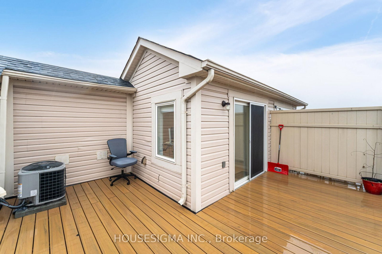 760 Neighbourhood Circle, Unit 3 - Photo 26