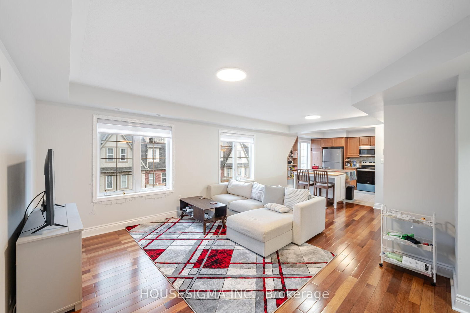 760 Neighbourhood Circle, Unit 3 - Photo 6