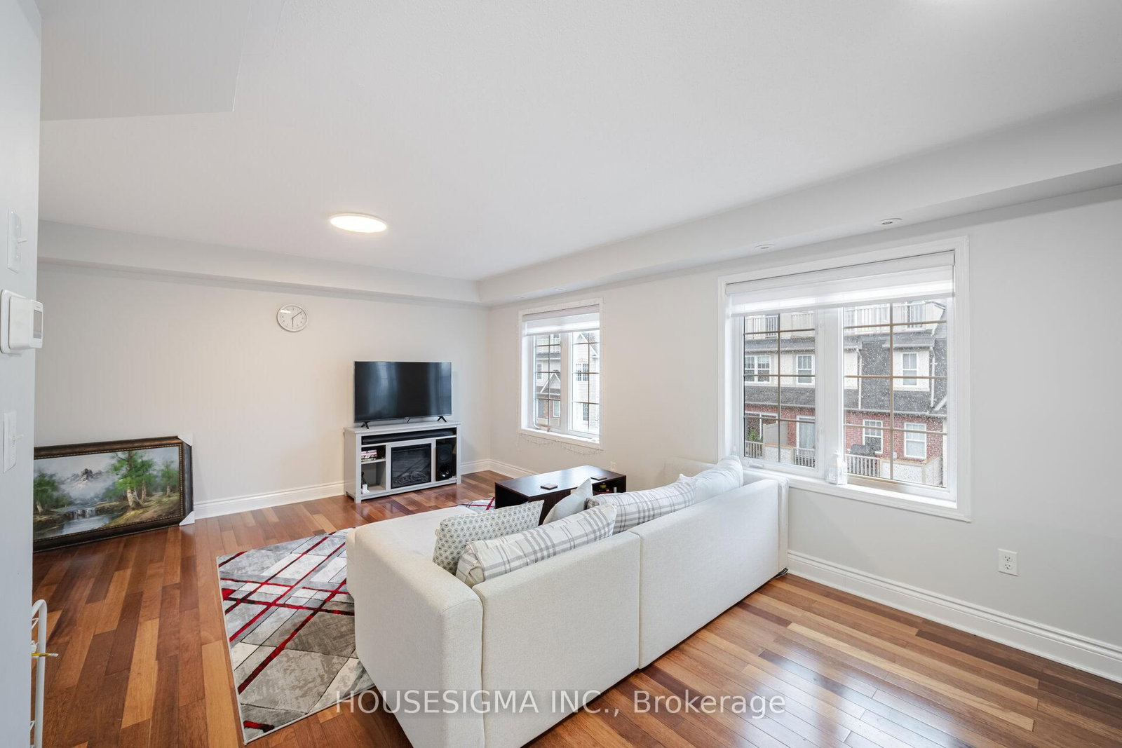 760 Neighbourhood Circle, Unit 3 - Photo 7