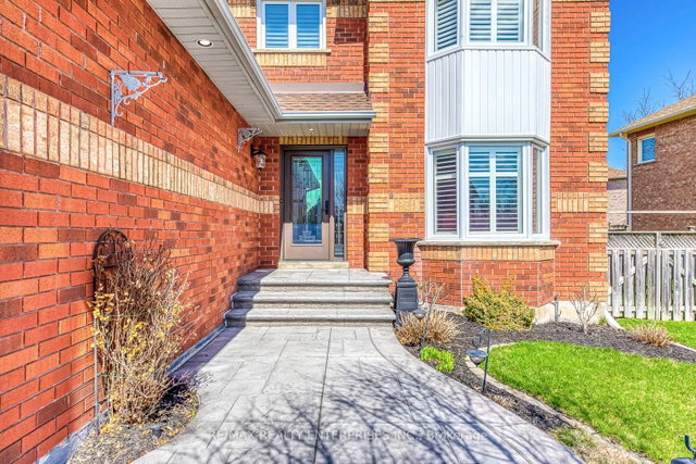 1155 Thoresby Drive