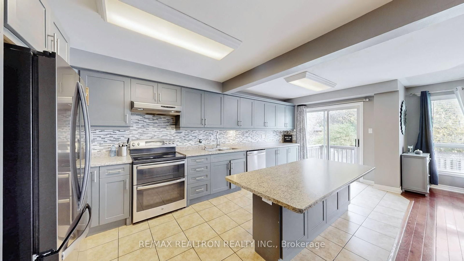 Detached House for sale at 147 Porchlight Road, Brampton, Ontario, L6X 4R7 - Fletcher's Creek Village - MLS: W12974726