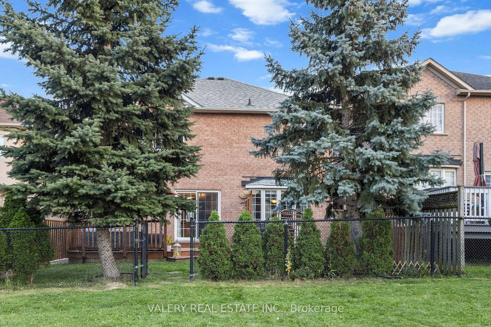 Detached House for sale at 62 Penbridge Circle, Brampton, Ontario, L7A 2P9 - Fletcher's Meadow - MLS: W12974750