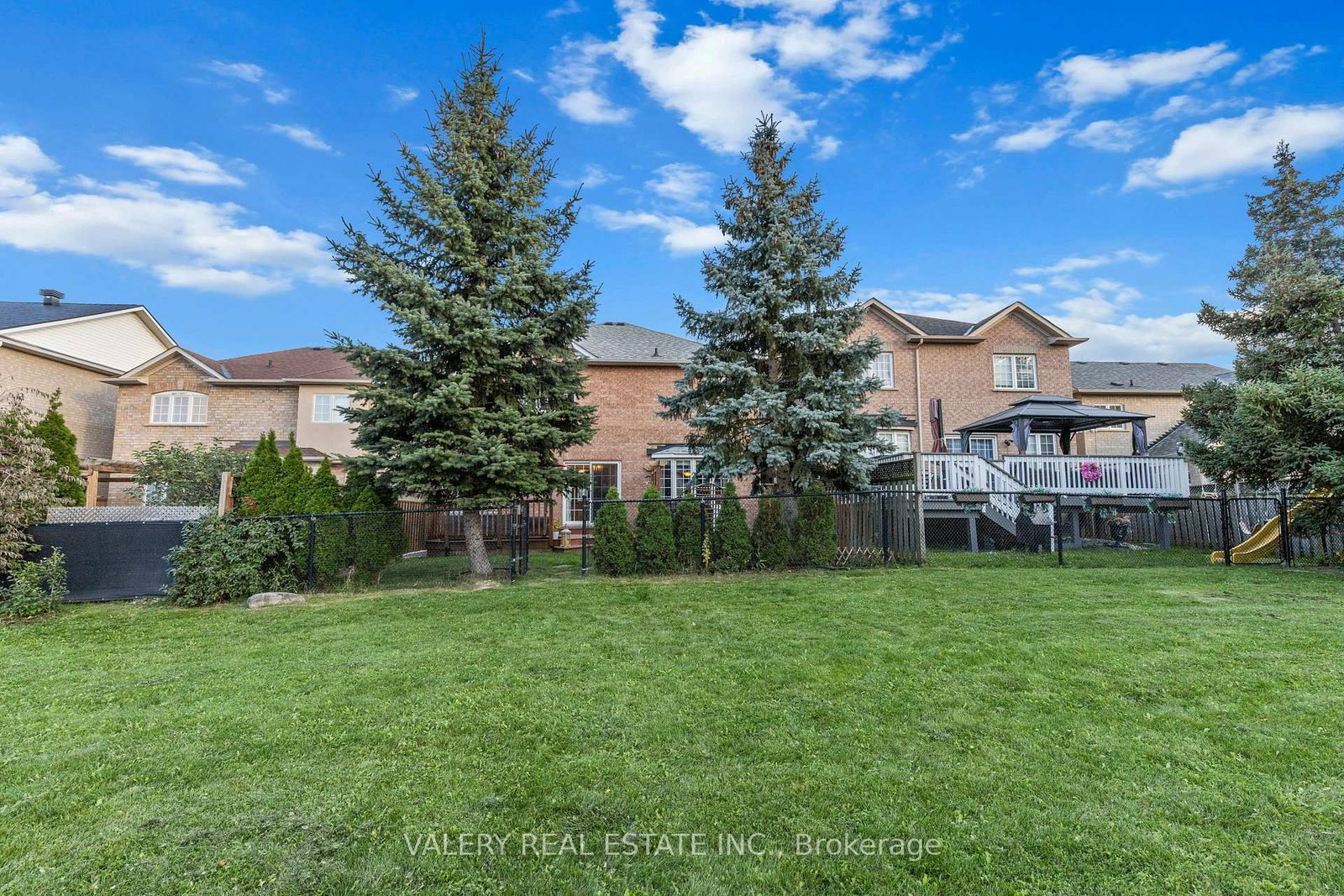 Detached House for sale at 62 Penbridge Circle, Brampton, Ontario, L7A 2P9 - Fletcher's Meadow - MLS: W12974750