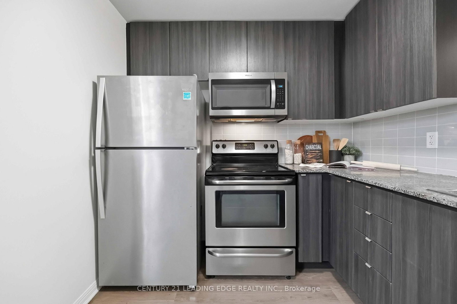 380 Hopewell Avenue, Unit 121 - Photo 18