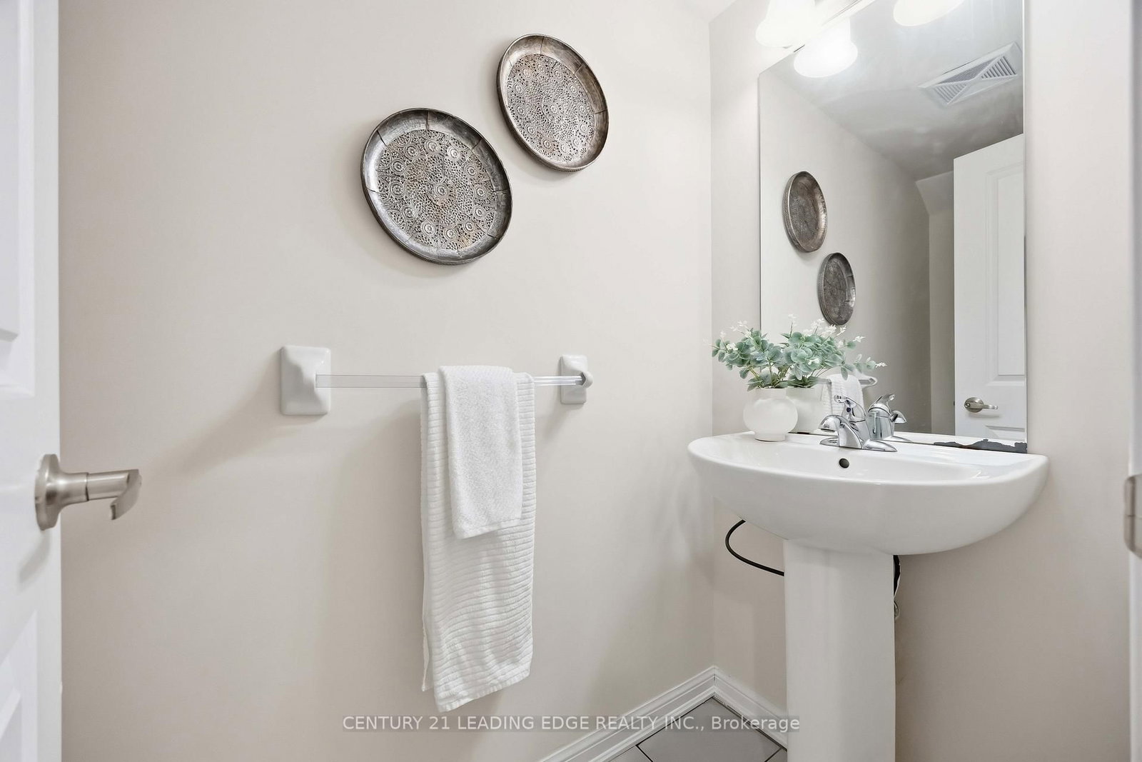 380 Hopewell Avenue, Unit 121 - Photo 26