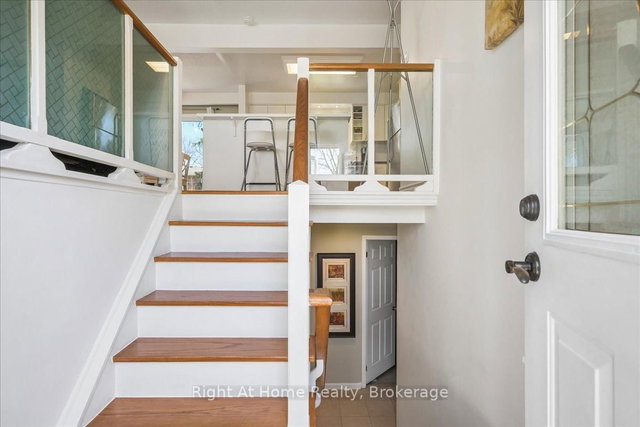 208 Mccraney Street W