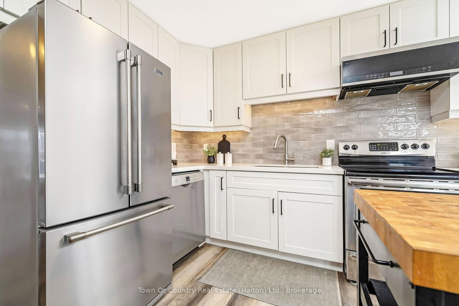 522 Conway Court - Photo 11