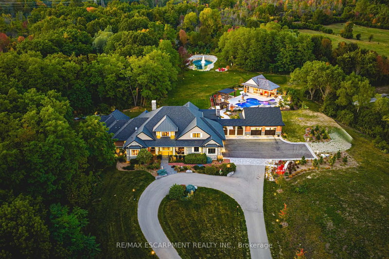 597 Old York Rd, Burlington, L7P 4Y6 | Image 2