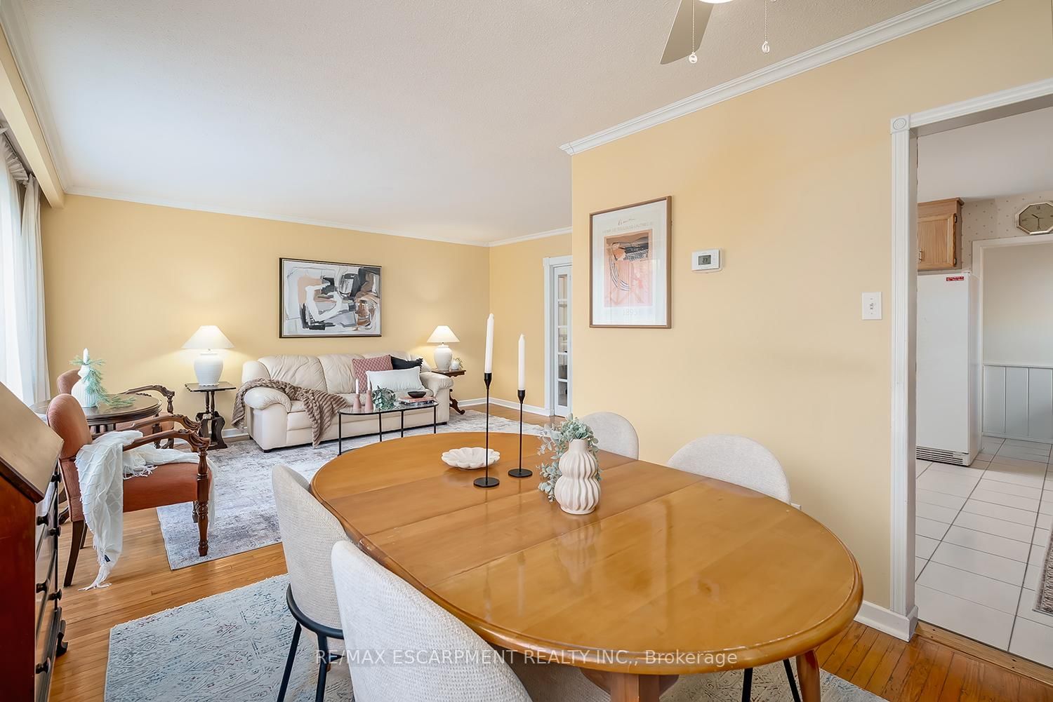 Detached House for sale at 652 Ardleigh Crescent, Burlington, Ontario, L7L 4K8 - Appleby - MLS: W12975286